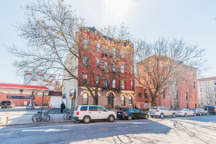 55 Brooklyn Avenue, Crown Heights